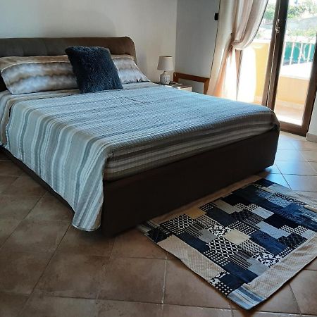 Tre Stelle Panzió Porto Torres Kültér fotó